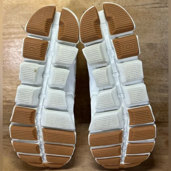 On Cloud REFLECTIVE Womens Size 7.5 Running Shoes Sneakers White Sand Gum - Picture 7 of 11